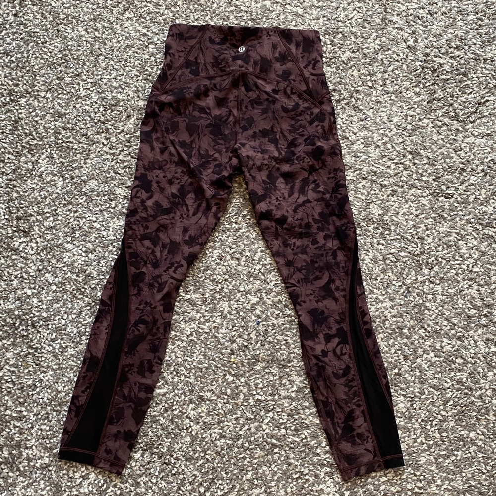 Lululemon Train Times Leggings 25’ Size 6